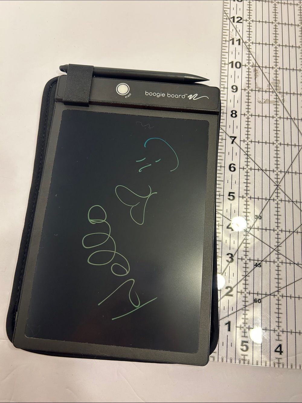 Boogie Board Jot LCD writing tablet - Picture 5 of 5
